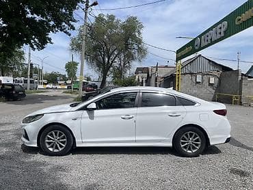 есть вложение: Hyundai Sonata: 2020 г., Газ — 4