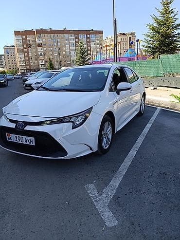 corolla e120: Toyota Corolla: 2021 г., 1.8 л, Вариатор, Гибрид, Седан — 1