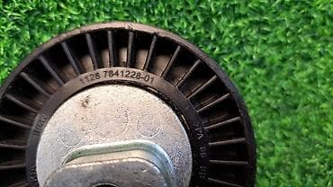 x5 e53: Ролик натяжителя генератора Е39 7 841 228 Год 2003 В отличном — 5