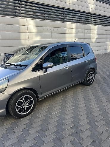 гак айон с: Honda Fit: 2005 г., 1.3 л, Вариатор, Бензин, Хэтчбэк — 2