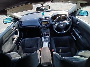 audi q3: Honda Accord: 2003 г., 2 л, Типтроник, Бензин, Седан — 9