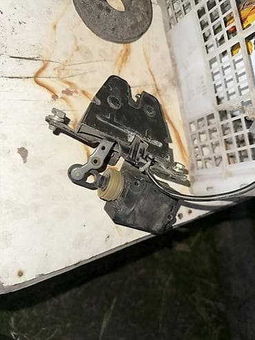 Автозапчасти: Крышка багажника BMW — 2