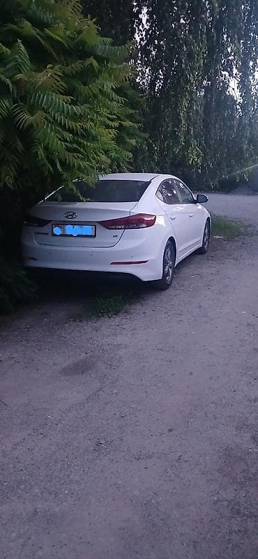 Hyundai Avante: 2017 г., 1.6 л, Автомат, Бензин, Седан — 3