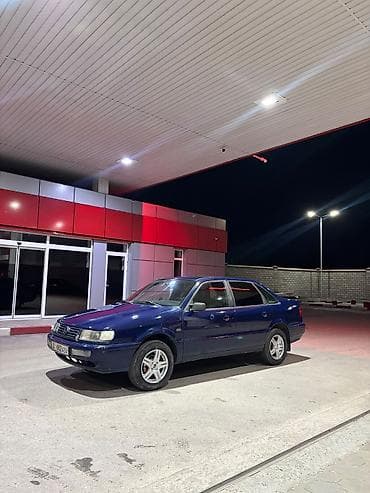 Volkswagen Passat: 1996 г., 1.8 л, Механика, Бензин