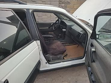 transporter multivan: Volkswagen Passat Variant: 1992 г., Механика, Универсал — 8