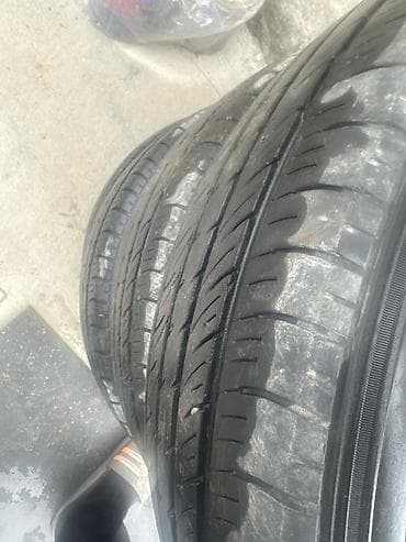 ford c max: Комплект летних шин 185/65 R15 - Размер: 185/65 R15 (указан на борту) — 2