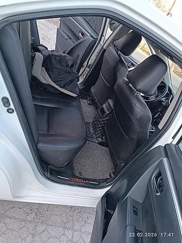 Транспорт: Toyota Corolla: 2019 г., 1.8 л, Автомат, Гибрид, Седан — 5