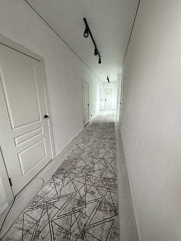 в канте дом: 🏡 Бишкек, р-н Кудайберген ✨ Угловой новый дом 🛏️ 5+ комнат 📐 Площадь — 9