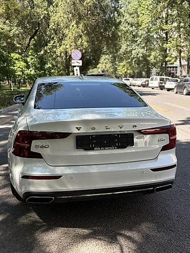 Volvo S70: 2020 г., 2 л, Автомат, Гибрид, Седан — 6