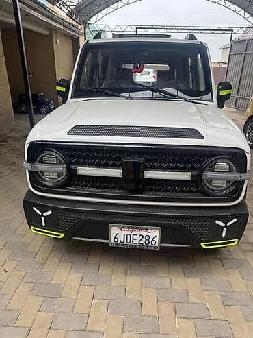 mini ev: Компактный электрический внедорожник (4 двери, 4/5 мест). Основные — 1