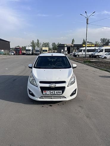 дви: Chevrolet Spark: 2014 г., 1 л, Автомат, Бензин, Хэтчбэк — 1