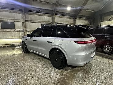 eagle eyes: Lixiang L6: 2025 г., 1.5 л, Гибрид, Кроссовер — 8