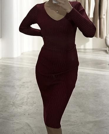 кызыл кия кыз: Күнүмдүк көйнөк, Күз-жаз, Узун модель, Трикотаж, S — 1