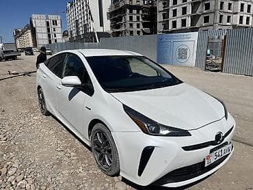 corolla s: Toyota Prius: 2020 г., 1.8 л, Автомат, Гибрид, Хэтчбэк — 1