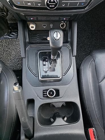 дороже: Ssangyong Rexton Sports: 2020 г., 2.2 л, Автомат, Дизель, Пикап — 9