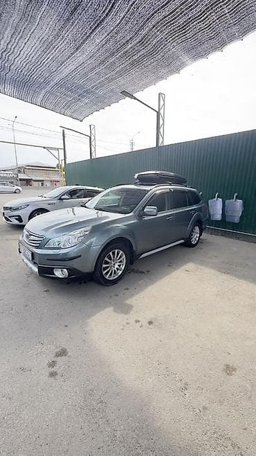 toyota 300: Subaru Outback: 2010 г., 2.5 л, Вариатор, Газ, Универсал — 2