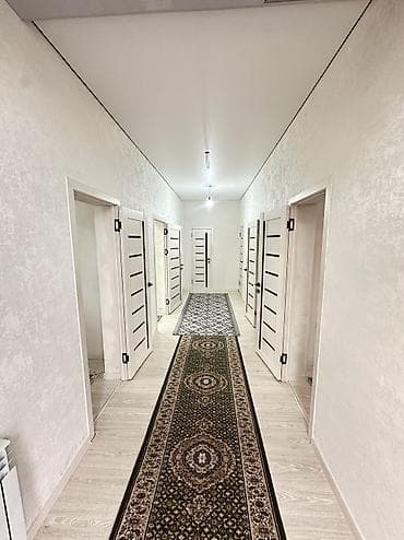 Дома: Продается кирпичный дом с хорошим ремонтом Район: ж/м Военноантоновка — 9