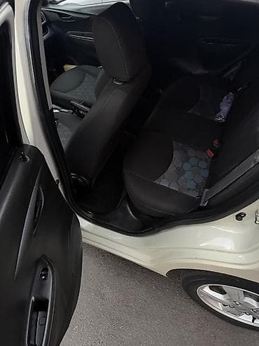 чехлы с рисунками: Chevrolet Spark: 2016 г., 1 л, Автомат, Бензин, Хэтчбэк — 8
