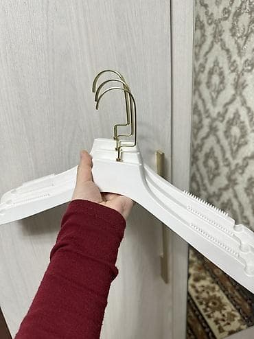 Вешалки, плечики, Б/у, Самовывоз