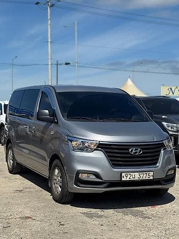 Hyundai Starex: 2020 г., 2.5 л, Автомат, Дизель, Минивэн — 1
