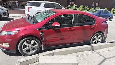 Chevrolet Volt: 2014 г., 1.3 л, Автомат, Гибрид, Хэтчбэк — 1