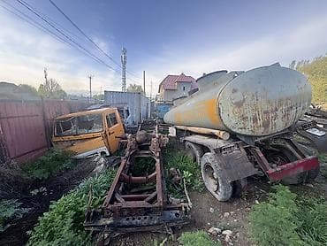 10 r20: Прицеп, Цистерна — 5