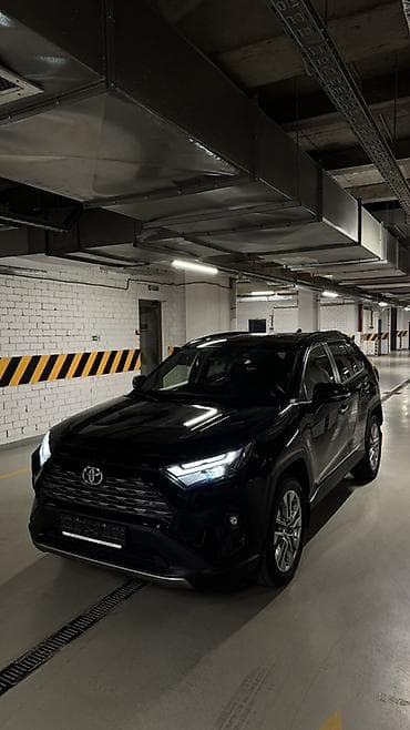 range rower: Toyota RAV4: 2023 г., 2 л, Автомат, Бензин, Кроссовер — 3
