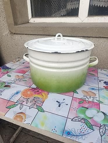 Эмалированные кастрюли с крышками (2 шт.) Зелёная 30л (есть