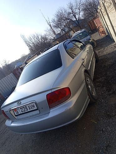 авто малибу: Hyundai Sonata: 2004 г., Седан — 2