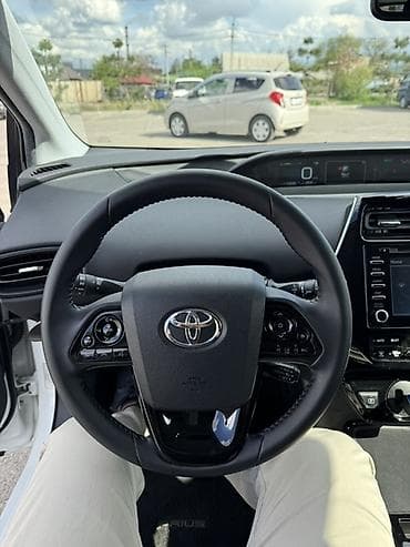 чехол на приус: Toyota Prius: 2020 г., 1.8 л, Автомат, Гибрид, Хэтчбэк — 4