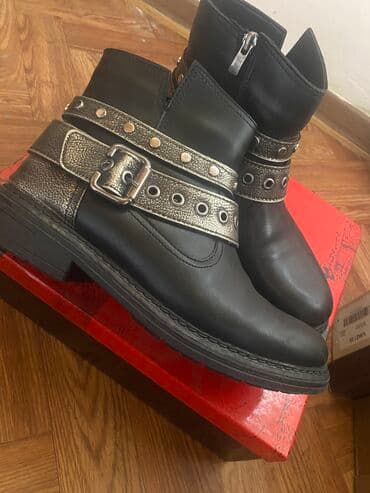 купить сапоги женские зимние кожаные италия: Ботики кожаные 38 размер очень хорошем состоянии производство Турция — 1