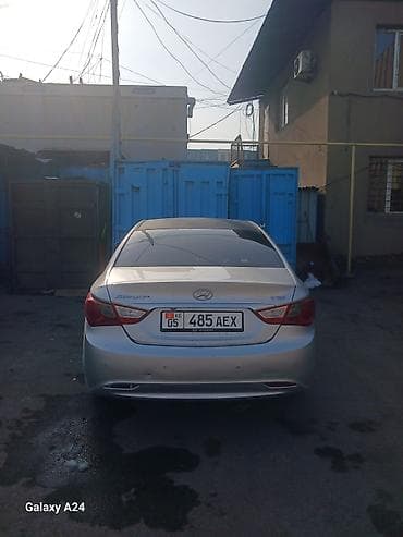 Hyundai Sonata: 2012 г., Седан