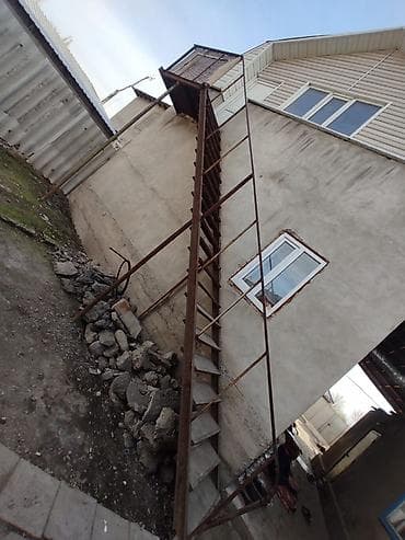 двух этажный дом: Металлическая лестница Наружные, Форма лестницы: Прямая — 2