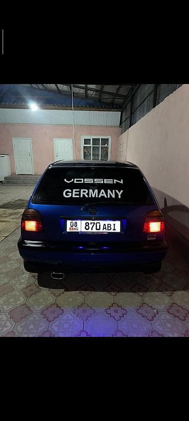 поло 2002: Volkswagen Golf: 1995 г., 1.8 л, Механика, Бензин, Хэтчбэк — 2