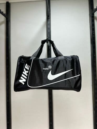 женскую дорожную сумку на колесах: Спортивные сумки — 6