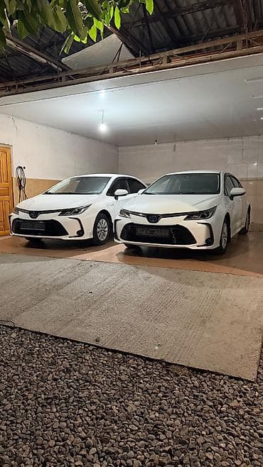 Toyota Corolla: 2021 г., 1.8 л, Вариатор, Гибрид, Седан — 7