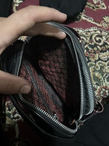 сумки шоперы: Барсетка BUTUN - Материал: черная кожа с тиснением под крокодила. - — 3