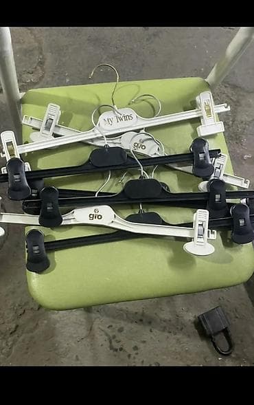 вешалку для одежды: KG - Сoat hangers, Б/у, Самовывоз — 3
