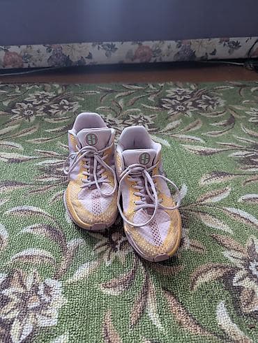 Личные вещи: Мужские кроссовки, 42, 42.5, Nike, Б/у, цвет - Оранжевый, Самовывоз, Платная доставка — 1