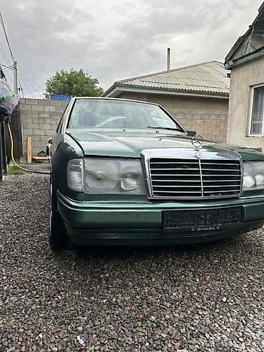 e star: Mercedes-Benz W124: 1992 г., 2 л, Механика, Газ, Седан — 5