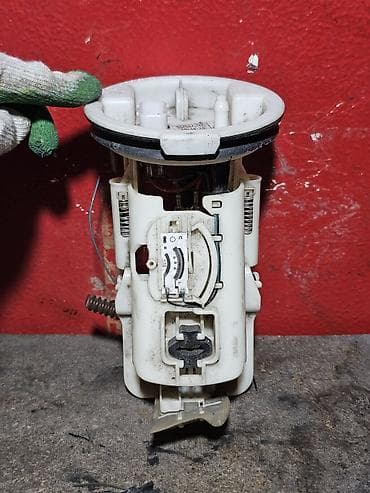 насосные станции: Бензонасос Rover 2001 г., Б/у, Оригинал, Германия — 2