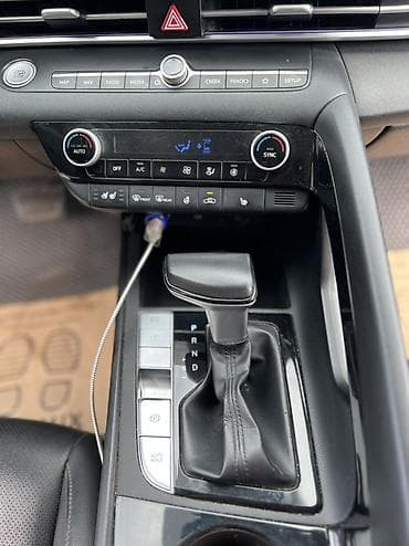 elantra luxe: Hyundai Avante: 2021 г., 1.6 л, Автомат, Бензин, Седан — 7