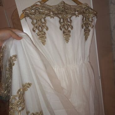 платья на прокат больших размеров: M, цвет - Айвори — 2