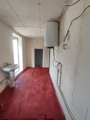 дом куплью: 📍В Сокулуке продается дом на участке 4 соток. 🏡Дом без ремонта — 5