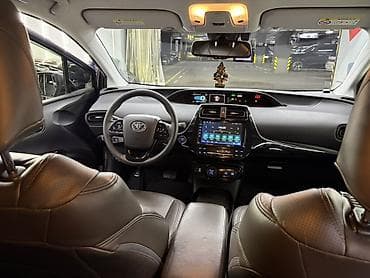 Унаа сатуу: Toyota Prius: 2020 г., 1.8 л, Вариатор, Гибрид, Хетчбек — 8