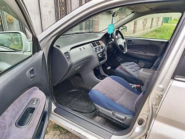мото honda: Honda HR-V: 2000 г., 1.6 л, Автомат, Бензин, Кроссовер — 3
