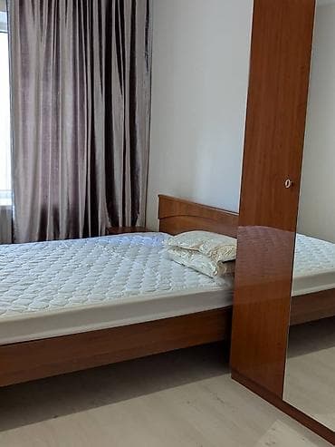 для семейным: 3 комнаты, Собственник, Без подселения, С мебелью полностью — 8