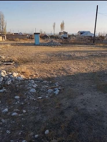 саманный дом под ключ: Продаётся участок с домом в Ысык-Колдон (указание на местоположение — — 2