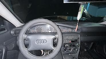 5: Audi A6: 1995 г., 2.6 л, Механика, Бензин, Седан — 7