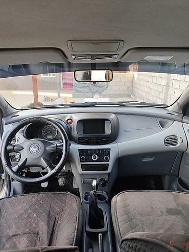 Унаа сатуу: Nissan Almera Tino: 2002 г., Хетчбек — 9